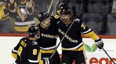 Pittsburgh rozdrtil Detroit 11:2, Vrána byl u obou vstřelených branek