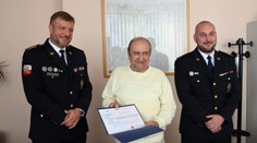 Vzduchem na Prachaticku létaly peníze. Poctivý nálezce je sesbíral a odevzdal