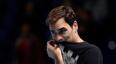 Šok na Turnaji mistrů: Federer prohrál, do finále jde Belgičan