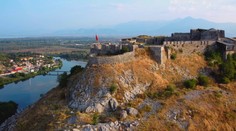 Okouzlující horské vesničky i historická města plná chutí Balkánu. Poznejte Albánii