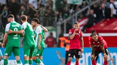 Bayern poprvé v sezoně padl. Leverkusen pálil šance a pouze remizoval