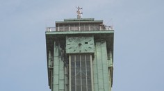 Hodiny věže v Ostravě se dočkaly renovace. Ručičky dostanou nový nátěr
