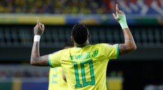 Neymar překonal Pelého a je nejlepším střelcem Brazílie. Gól poslal do nebe