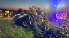 Stromy jako smrtící stožáry. Experti popisují, jak život posádky závisí na rychlosti