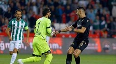 Hrubá chyba! Reprezentant dostal nejrychlejší červenou v historii. VIDEO