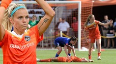 Sport, vedro a vy málo pijete? Sexy fotbalistka na to doplatila! VIDEO