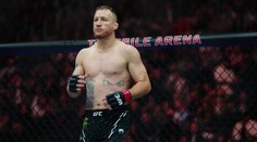 Válka o titul UFC potěšila fanoušky. Pás získal veterán Gaethje