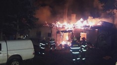 Děda zachránil vnouče i rodiče před plameny. Sám v domě uhořel