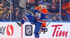 Edmonton se zvedá, McDavid pěti body vyhnal Dostála z branky