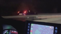 VIDEO: Muž natočil jízdu seniora v protisměru. Pak ho pomáhal zastavit