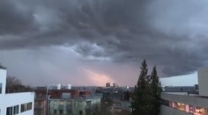 Přes Česko se přehnaly první letošní bouřky. Přinesly s sebou i krupobití