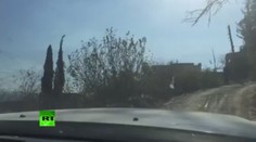 VIDEO: Auto s ruskými novináři zasáhla protitanková střela