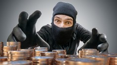 Stát vloni prodal kradené věci za 156 milionů! Kdo se z peněz radoval?