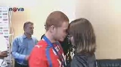 Video: Cena stříbrných fotbalistů roste