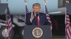 V pátek se bude udělovat Nobelova cena míru. Trump už si na ni brousí zuby