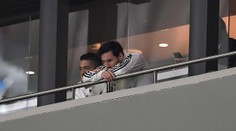 Zoufalý pohled: Messi přihlížel, jak Argentinu roznesli na kopytech!