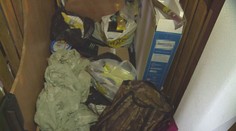 Policie pátrá po zloději vánočných dárků, který vykradl sklep ve Vimperku