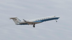 Letadlo se při přistání proměnilo v ohnivou kouli. Oba piloti zemřeli