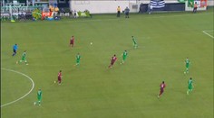 VIDEO: I mistr tesař se utne, aneb jak se Ronaldovi zamotaly nohy