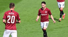 Plavšič popírá přestup do Slavie: Podepsáno nemám, jednám se Spartou