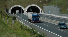 Zlatý důl: Malá obec vydělává na pokutách z tunelu miliony!