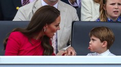 Triky vévodkyně Kate na malého Louise. Z prince se vyklubalo pěkné kvítko