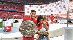 Fotbalisté v Německu sbírají peníze na boj s nemocí. Lewandowski dal milion eur