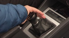 Petr chtěl po autoservisu jen vyměnit olej. Náklady se vyšplhaly na 90 tisíc