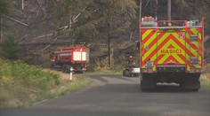 Hasiči v Českém Švýcarsku bojují se skrytými ohnisky. Vrací se letouny z Itálie