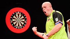 Fantastické finále ovládl Van Gerwen, s Pricem to byla bitva na ostří nože