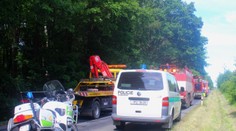 Bahna začala tragicky: Dodávka smetla auto, spolujezdec nepřežil!