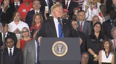 Američanům dochází s Trumpem trpělivost. Podali na něj žalobu