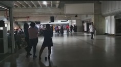 Tma a chaos ve Venezuele, prezident po výpadku mluví o útoku