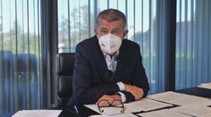 Babiš po hořké prohře obrátil. V politice zůstane i jako opoziční poslanec
