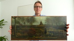 Detektiv našel van Goghův ukradený obraz. Po letech je zpět v muzeu