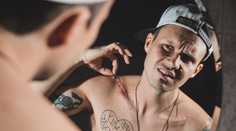 Podmolovi vyndali z těla kus železa a sešili ho! Teď myslí na Dakar
