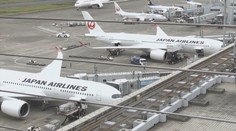 Dovolené v ohrožení. Aerolinky ruší lety, další začaly zdražovat