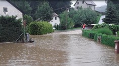 Hasiči vyjeli kvůli bouřím ke stovkám událostí! Stále hrozí povodně. VÝSTRAHA
