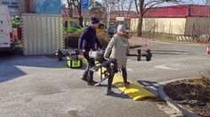 První pomoc přiletí z nebes. Záchranáři testovali speciální dron