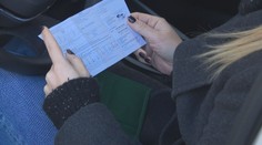 Zelená karta je v autě pořád povinná. Poslanci se opozdili se schválením zákona