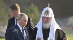 Putin slaví 70 let. Kvůli krvi na rukou mu přejí jen patriarcha a pár diktátorů