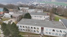 Policie prověřuje drsný případ šikany páťačky. Surové bití si spolužáci natáčeli