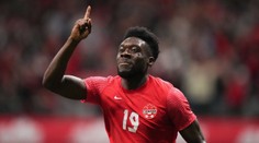 Hvězda Bayernu poděkuje své zemi. Výplatu z MS věnuje charitě