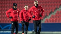 Trénink Slavie obohatilo hvězdné duo z West Hamu, dorazila i legenda