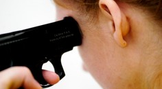 Policista se ve Vysokém Mýtě zastřelil, sousedy vzbudil výstřel