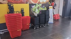 V olomoucké Bille zmizely nákupní vozíky. Zákazníci se bouří