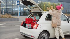 Jak správně převážet vánoční stromeček? Za chybu hrozí zbytečné potíže i pokuta