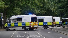 Razie v sídle islámské sekty. Policie vyšetřuje údajné otroctví a znásilňování