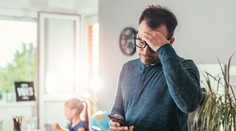Jaroslav má dvě práce, aby uživil čtyři děti. Teď musí doplatit přes 120 tisíc