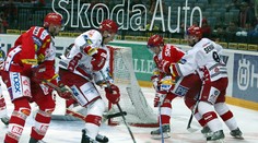 Do play off dnes vstoupí i lídři Budějovice a Slavia